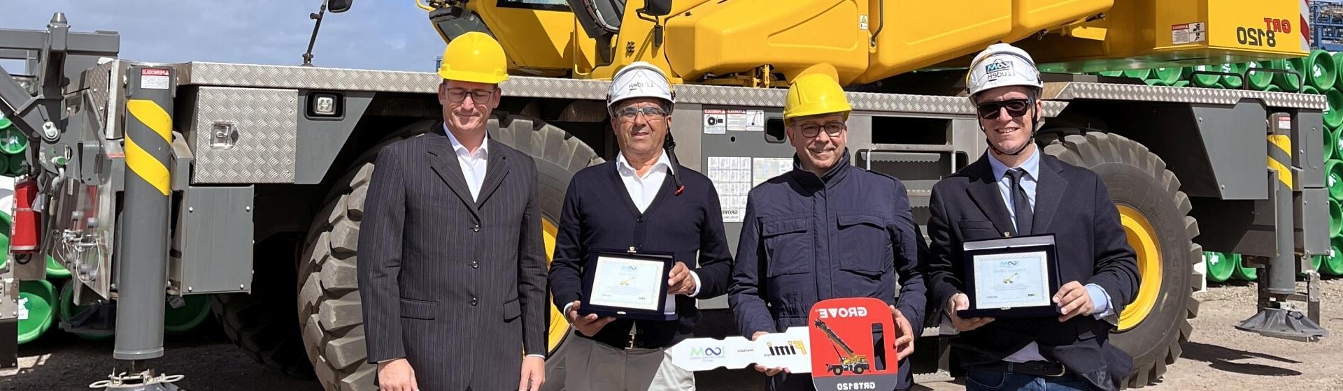 Nuova-ICOM-deploys-new-Grove-GRT8120-for-industrial-plant-build-at-major-Italian-seaport-1.jpg